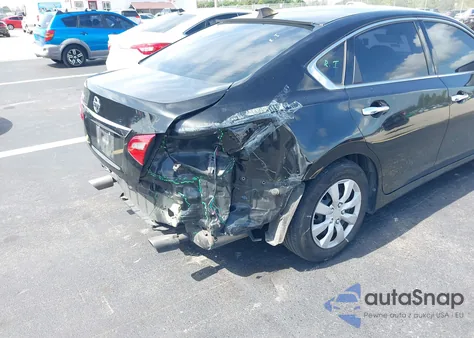 2018 Nissan Altima 2.5 S z USA, uszkodzony, nr VIN 1N4AL3AP3JC141370